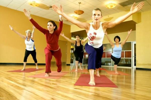 Yoga, ciclo feminino e TPM