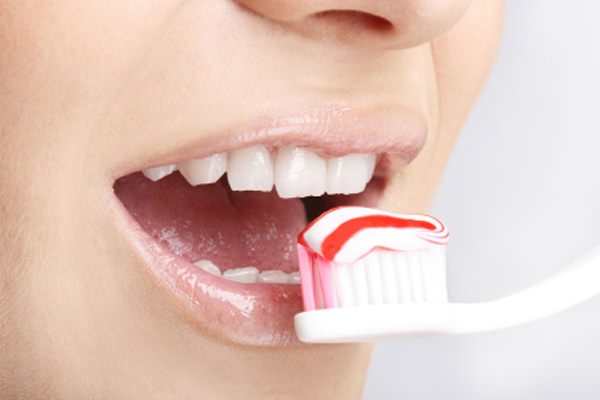 Escovar os dentes protege o coração