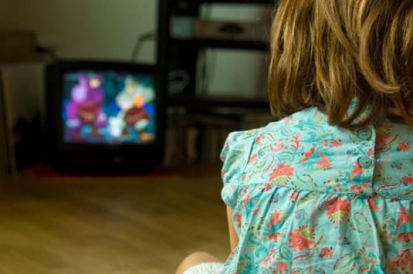 Educação postural começa em casa