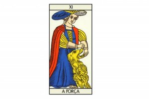 A Força: arcano representa domínio das paixões