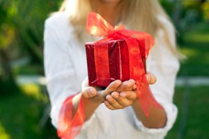 É obrigatório dar presentes de natal?
