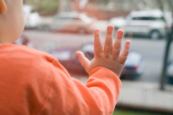 Depoimento: entreguei meu filho para adoção