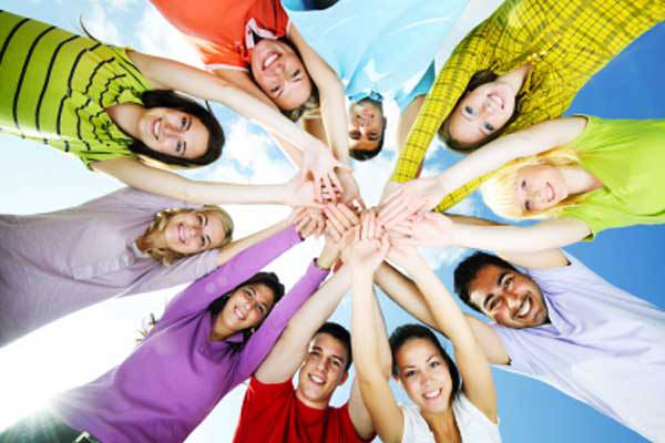 Astrologia desvenda sua relação com os amigos