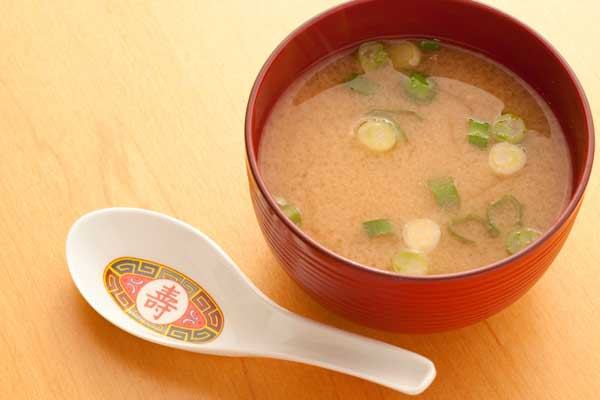 Receita de sopa de missô (Missoshiro)