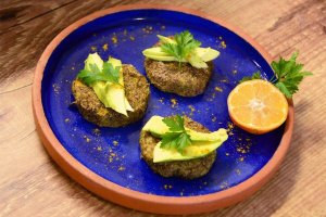 Hambúrguer de batata-doce e quinoa