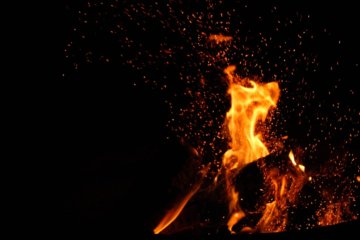 Sonhar com fogo: o que significa?