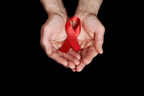 Aids e terapias alternativas