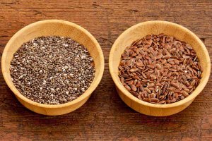 Chia x Linhaça: o que é melhor consumir?