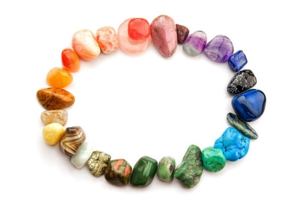 Como funciona a terapia com pedras e cristais?
