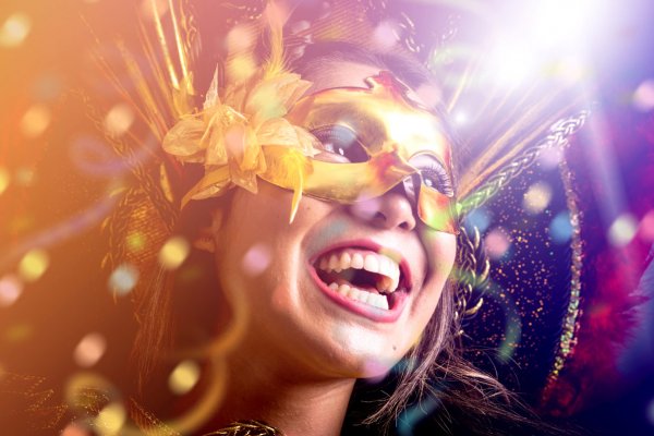 Cromoterapia para fantasias de carnaval