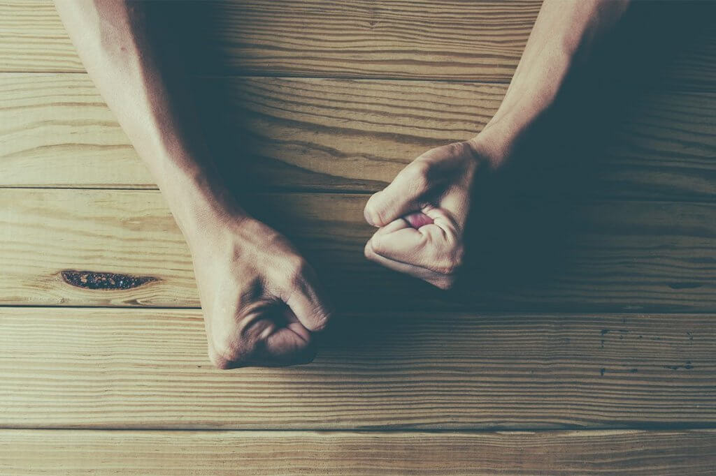 “Tenho raiva de mim mesmo”: você já sentiu essa sensação?