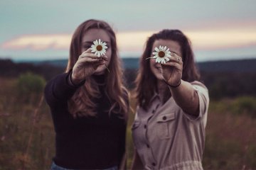 Sororidade: o que é e como praticar