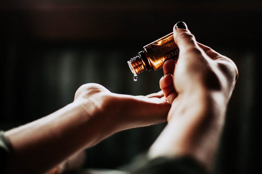 Aromaterapia para lidar com desafios emocionais