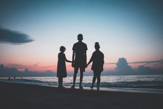 CONSTELA��O FAMILIAR: A TERAPIA DA RECONCILIA��O