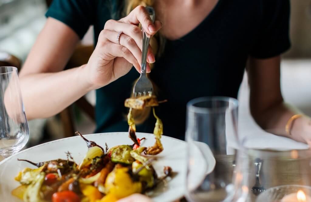 Alimentação consciente: além do prato