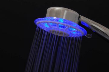 Banho energizante com a Cromoterapia
