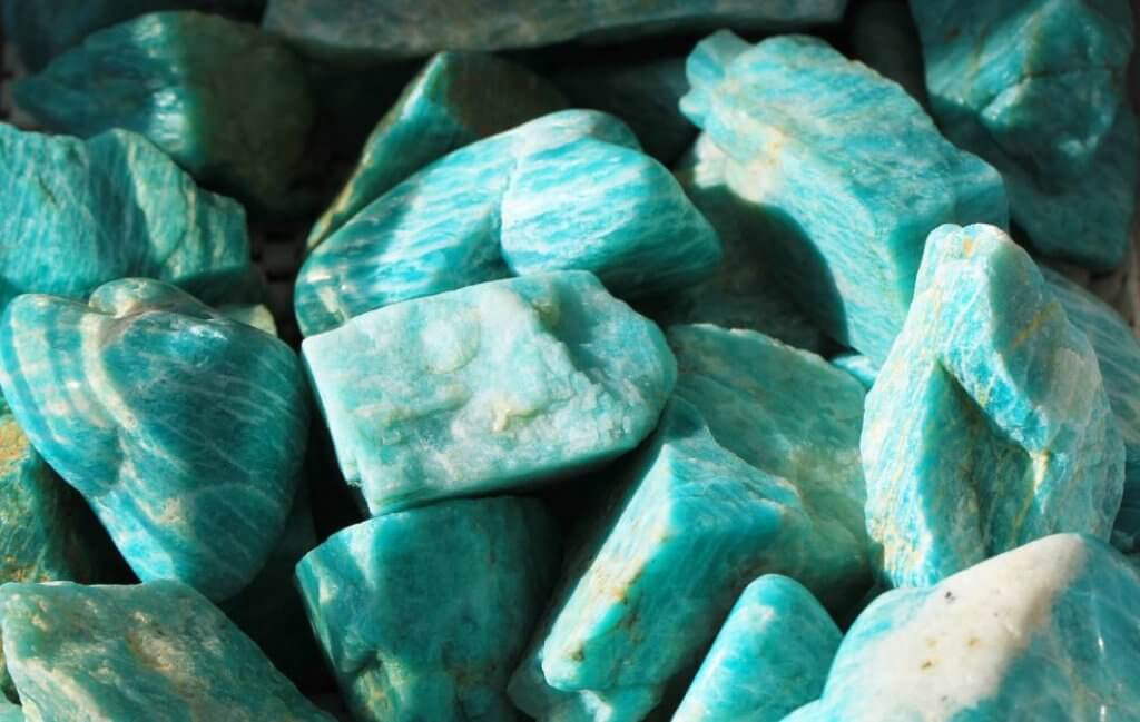 Feng Shui indica cristais e pedras para a área da família no seu lar