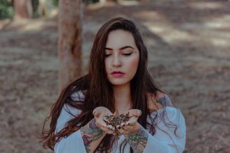 PLANTAR A LUA: RITUAL COM A MENSTRUA��O
