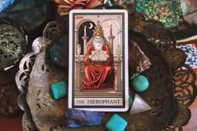 O Papa: a carta de tarot de dezembro de 2019