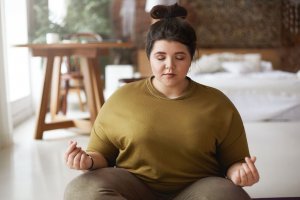 Guia de exercícios e meditações para controlar a ansiedade