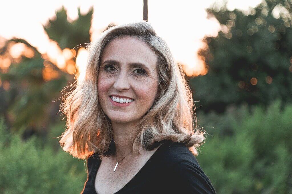 Sozinha aos 40: a solidão feminina a partir da Constelação Familiar