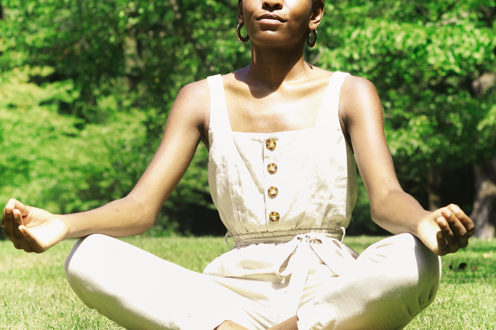Qual a diferença entre Kemetic Yoga e Yoga “normal”?