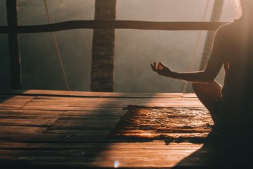 Meditação para acalmar: como reduzir a ansiedade em 1 minuto