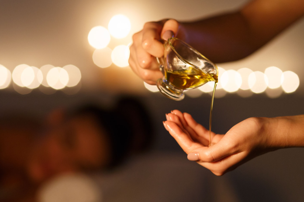 O que é abhyanga? Conheça os benefícios da massagem ayurveda