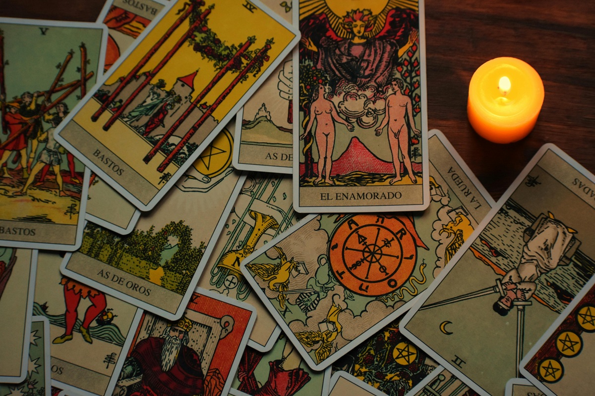 Arcanos Menores no Tarot: significados e importância | Personare